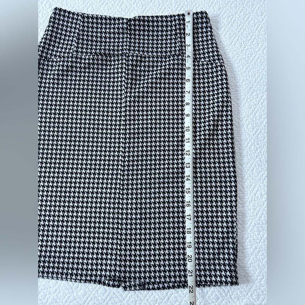 Pencil Skirt - Picture 4 of 4